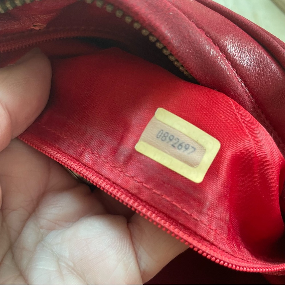 Chanel Red Quilted Leather Vintage Crossbody Handbag! 1986-1987. Good condition - Picture 10 of 16